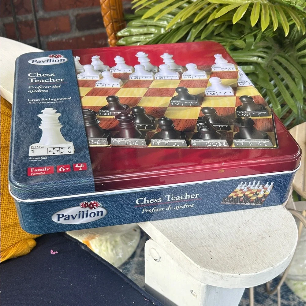 CHESS TEACHER Board Game for Beginners